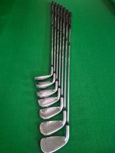 Load image into Gallery viewer, Wilson Staff D250 Irons 5 - SW Uniflex
