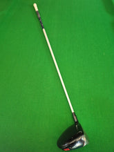 Load image into Gallery viewer, Callaway Big Bertha APW Driver 10.5° Adjustable Loft Stiff with Cover
