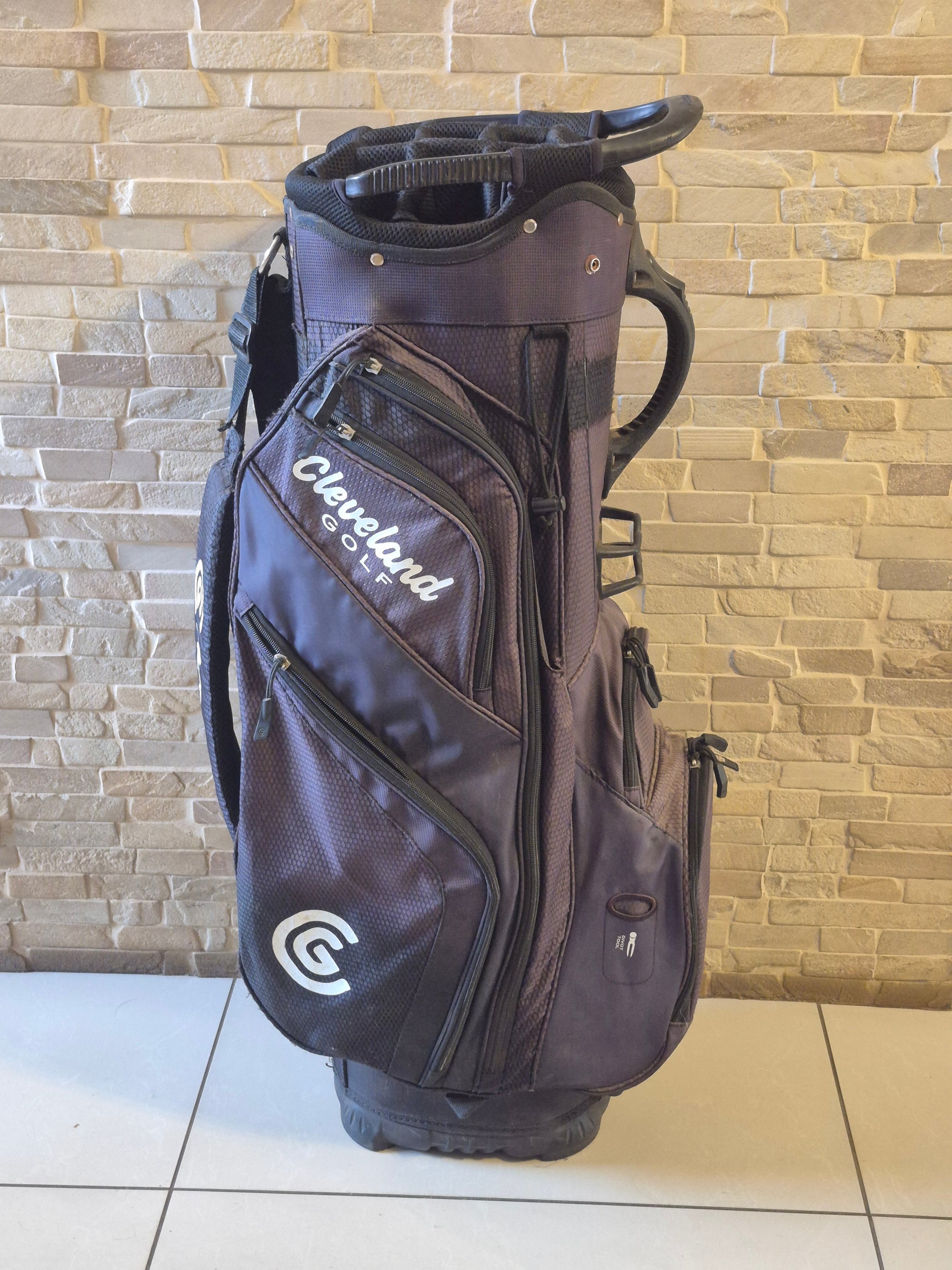 Cleveland Golf Cart Bag with 14-Way Divider – Golfers Market