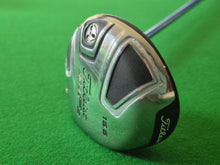 Load image into Gallery viewer, Titleist 909F2 Fairway 3 Wood 15.5° Stiff with Cover

