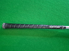 Load image into Gallery viewer, Callaway Razr X Muscle Back 3 Iron Stiff
