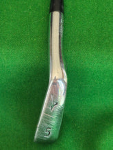 Load image into Gallery viewer, Mizuno MP-52 5 Iron Regular
