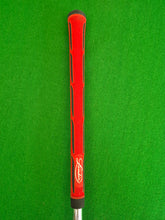 Load image into Gallery viewer, Mizuno MP-32 9 Iron Regular
