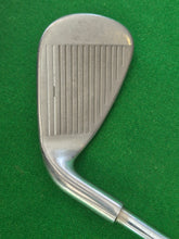 Load image into Gallery viewer, Callaway Rogue CF18 9 Iron Stiff
