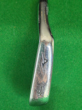 Load image into Gallery viewer, Mizuno MP-52 4 Iron Regular
