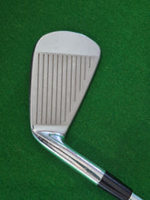 Load image into Gallery viewer, Mizuno MP-52 4 Iron Regular
