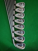Load image into Gallery viewer, Wilson Staff D7 Irons 4 - SW Regular

