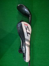 Load image into Gallery viewer, Titleist 818 H1 Hybrid 19° Adjustable loft Stiff with Cover
