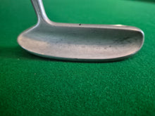 Load image into Gallery viewer, Cleveland Form Forged II Putter 34&quot;
