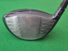 Load image into Gallery viewer, Titleist TSi3 Driver 9° adjustable loft Stiff with Cover
