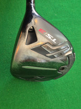 Load image into Gallery viewer, Titleist TSi3 Driver 9° adjustable loft Stiff with Cover
