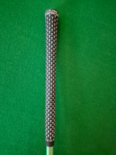 Load image into Gallery viewer, Calong Super Rat 5 Hybrid 22° Stiff Regular with Cover
