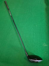 Load image into Gallery viewer, Titleist TSi2 Driver 9° adjustable loft Stiff with Cover
