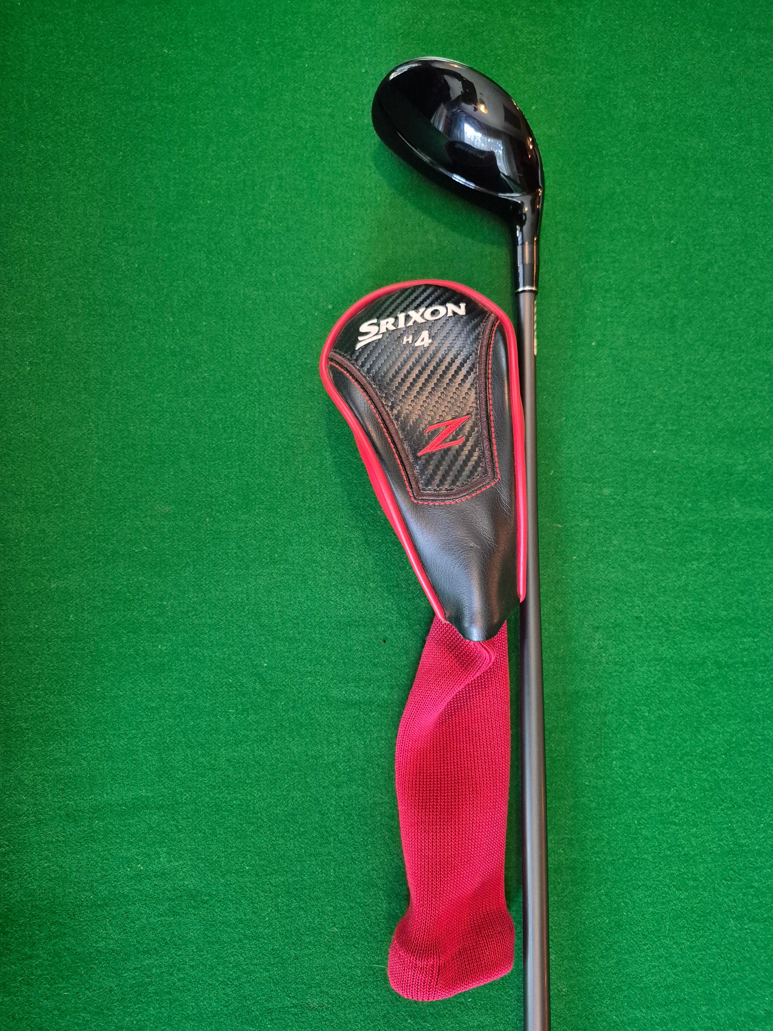 R Srixon ZX 3 Hybrid 19° Regular with Cover – Golfers Market