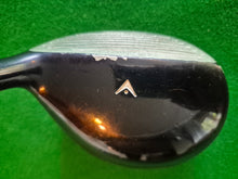 Load image into Gallery viewer, Pinseeker Magna Flite Ladies 3 Wood with New Grip
