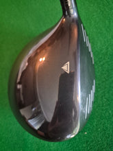 Load image into Gallery viewer, Titleist 917 D2 Driver 10.5° Adjustable Loft Stiff with Cover
