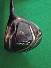 Load image into Gallery viewer, Titleist 917 D2 Driver 10.5° Adjustable Loft Stiff with Cover
