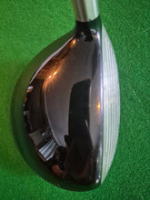 Load image into Gallery viewer, Cleveland Launcher DST 3 Wood 15° Stiff with Cover

