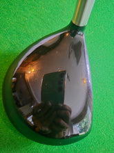 Load image into Gallery viewer, Cleveland Launcher DST 3 Wood 15° Stiff with Cover
