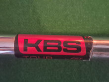 Load image into Gallery viewer, TaylorMade R9 8 Iron Regular
