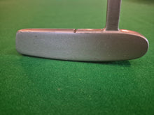 Load image into Gallery viewer, Slazenger Putter 35"
