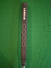 Load image into Gallery viewer, Odyssey O-Works Black 7s Putter 35"
