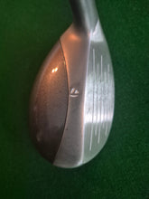 Load image into Gallery viewer, TaylorMade Miscela Ladies 6 Hybrid with Cover

