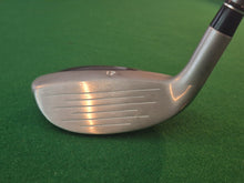Load image into Gallery viewer, TaylorMade Miscela Ladies 6 Hybrid with Cover
