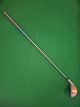 Load image into Gallery viewer, TaylorMade Miscela Ladies 6 Hybrid with Cover
