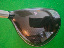 Load image into Gallery viewer, TaylorMade Burner Superfast Ladies 5 Wood 18° with Cover

