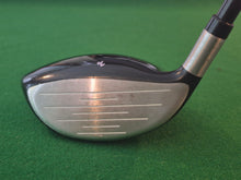 Load image into Gallery viewer, TaylorMade Burner Superfast Ladies 5 Wood 18° with Cover
