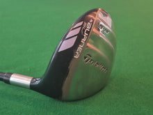 Load image into Gallery viewer, TaylorMade Burner Superfast Ladies 5 Wood 18° with Cover
