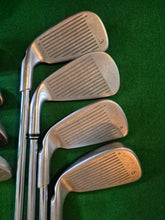 Load image into Gallery viewer, Ping i3 Blade Irons 3 - SW (no 7 Iron) Regular Blue Dot
