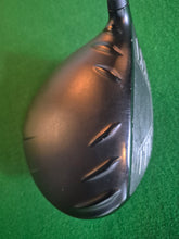 Load image into Gallery viewer, Ping G425 Max Driver 10.5° Adjustable Loft Stiff with Cover and New Shaft &amp; Grip
