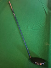 Load image into Gallery viewer, Ping G425 Max Driver 10.5° Adjustable Loft Stiff with Cover and New Shaft &amp; Grip
