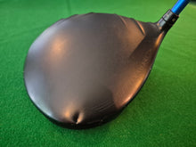 Load image into Gallery viewer, Ping G30 Driver LH 10.5° Adjustable Loft Regular with Cover
