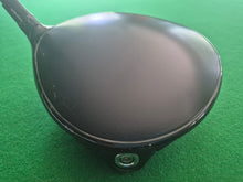 Load image into Gallery viewer, TaylorMade Stealth HD Driver 10.5° Regular with Cover and New Grip
