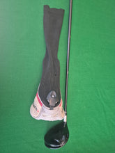 Load image into Gallery viewer, TaylorMade Burner 5 Wood LH 18° Regular with Cover
