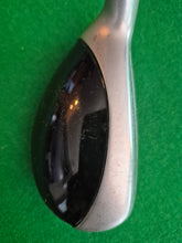Load image into Gallery viewer, TaylorMade Rescue Mid 2 Hybrid 16° Regular
