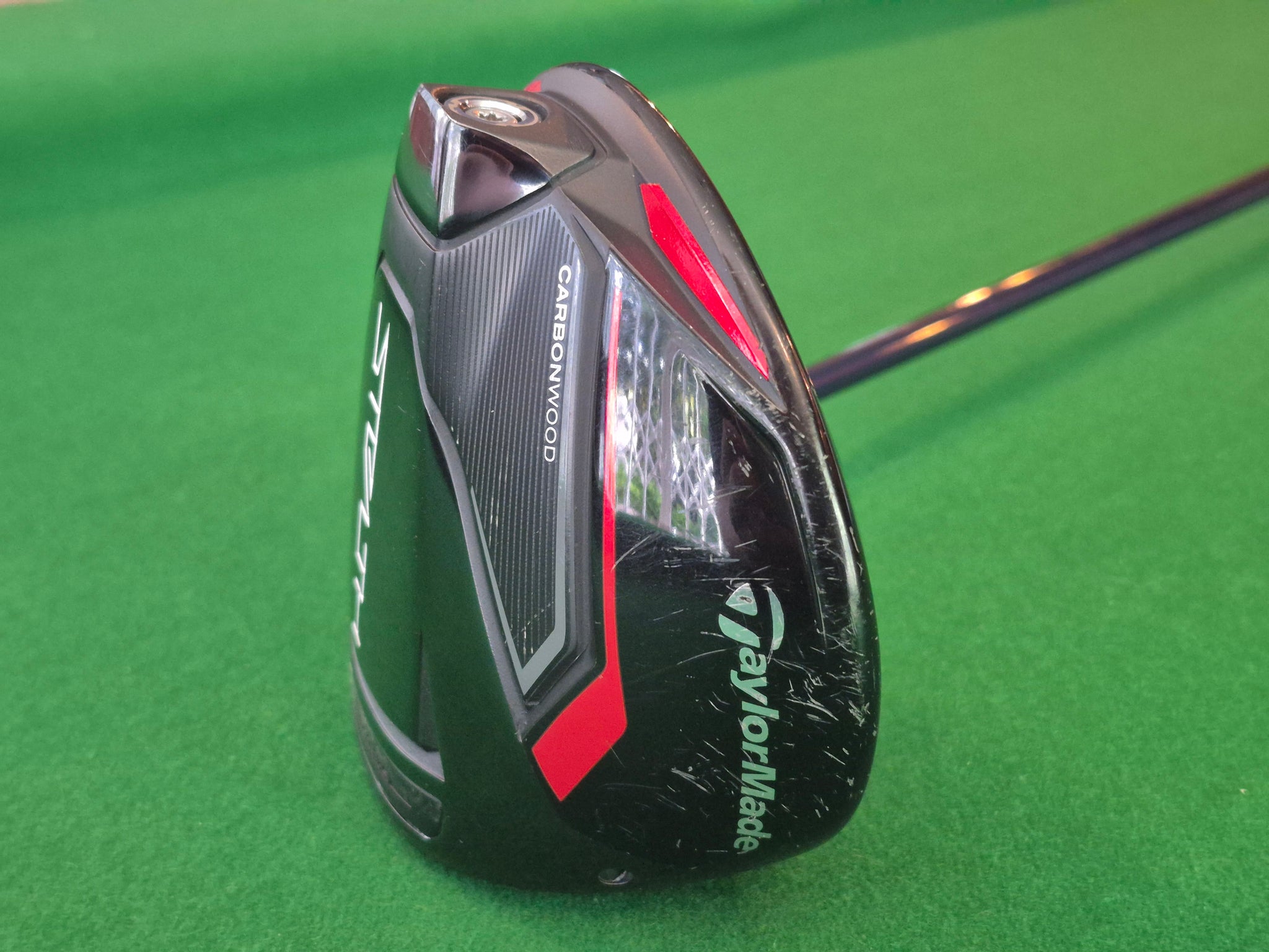TaylorMade Stealth Driver 9° Stiff with Cover and New Shaft & Grip