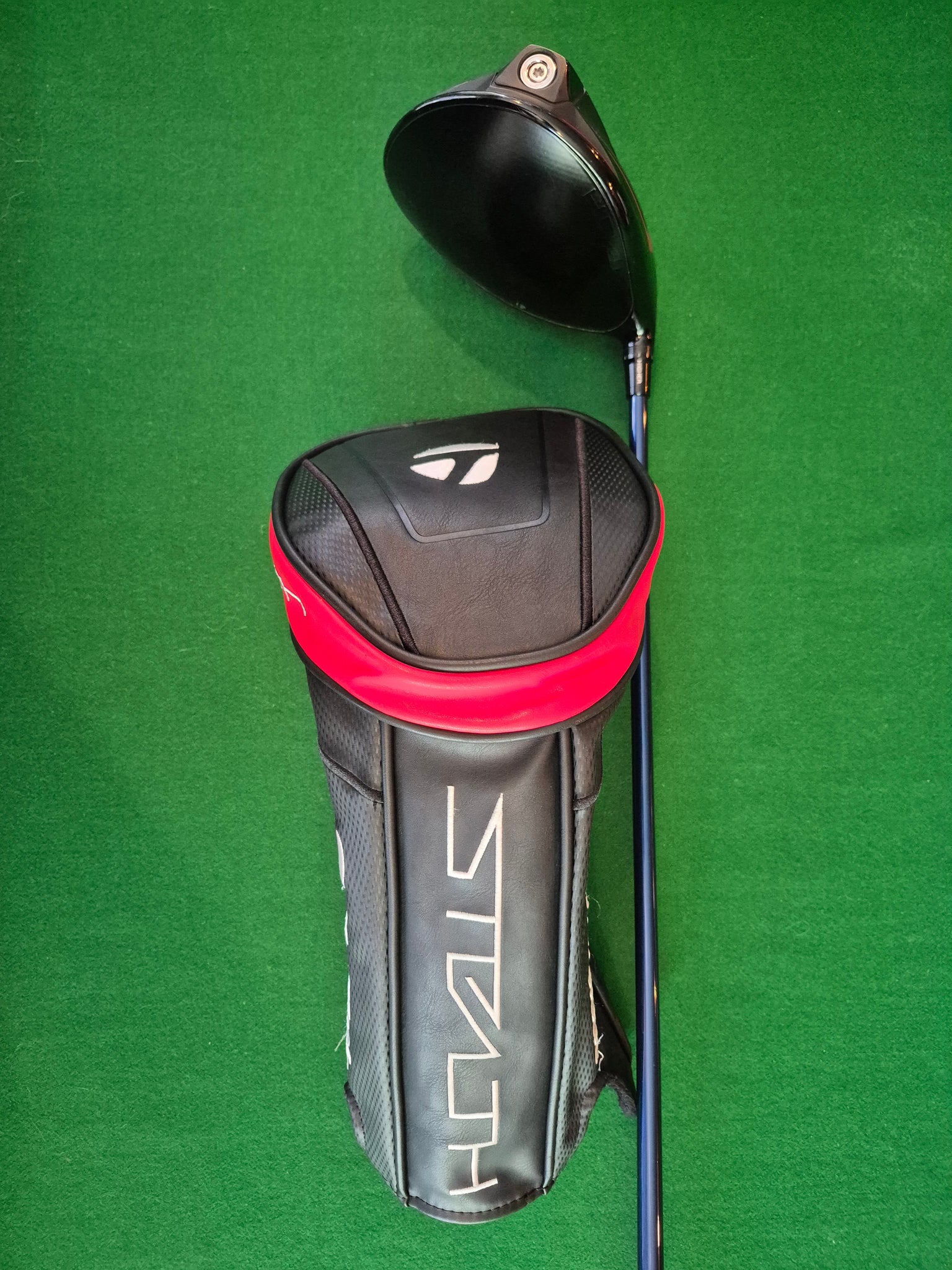 TaylorMade Stealth Driver 9° Stiff with Cover and New Shaft & Grip