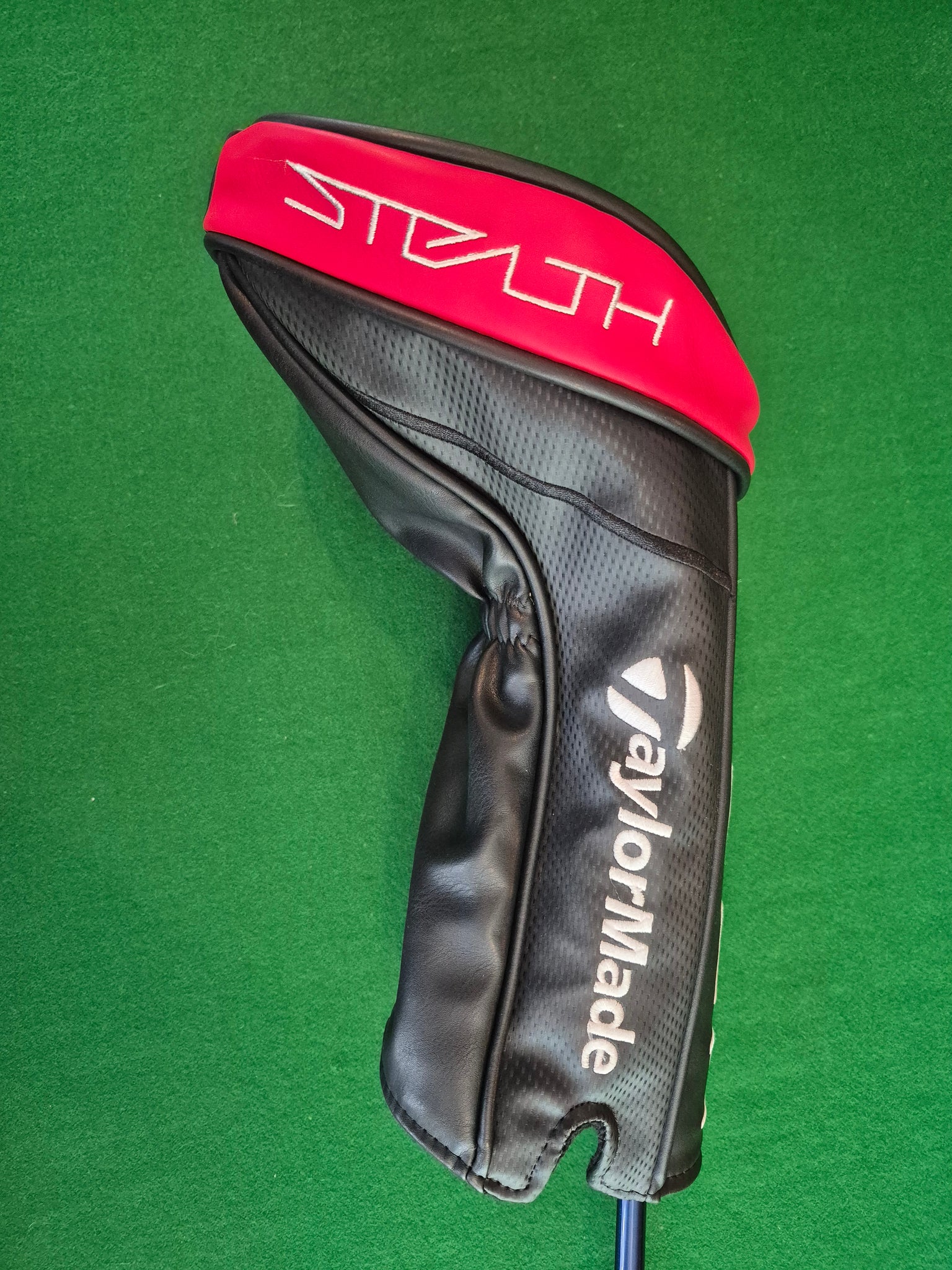 TaylorMade Stealth Driver 9° Stiff with Cover and New Shaft & Grip