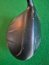 Load image into Gallery viewer, Cleveland Launcher HB Turbo Driver 9° Stiff
