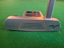 Load image into Gallery viewer, Mizuno Line 90 Katmai #02 Putter with Cover
