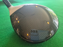 Load image into Gallery viewer, TaylorMade M1 Driver 9.5° Adjustable loft Regular with Cover
