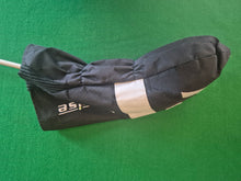 Load image into Gallery viewer, Tour Edge H5P 460 Driver 10.5° Regular with Cover
