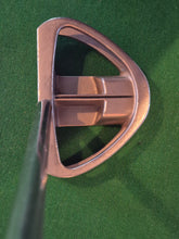 Load image into Gallery viewer, TaylorMade Rossa Monza Corza Putter 35" with Cover
