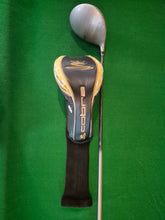 Load image into Gallery viewer, Cobra Amp Offset Driver 10.5° Regular with Cover
