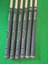Load image into Gallery viewer, Tour Edge H5P Ladies or Junior Full Golf Set with Bag

