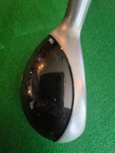 Load image into Gallery viewer, TaylorMade R7 Draw Rescue 4 Hybrid 22° Regular with Cover
